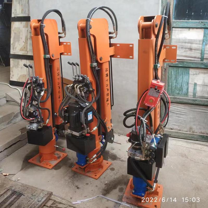 栾城区重汽蓝牌随车吊 3.2吨 国六动力强 液压驱动 农用自卸起重机